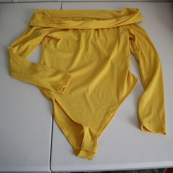 Sergio Hudson X Target Women's Size M Off the Shoulder Bodysuit Yellow - Picture 10 of 10